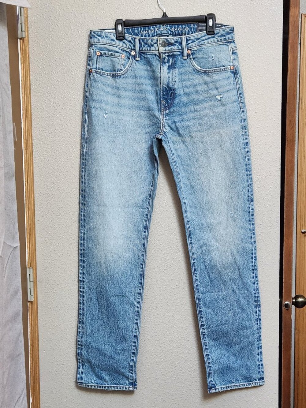 AMERICAN EAGLE EasyFlex + Tencel Athletic Straight Jeans 32 x 34 NEW NWT